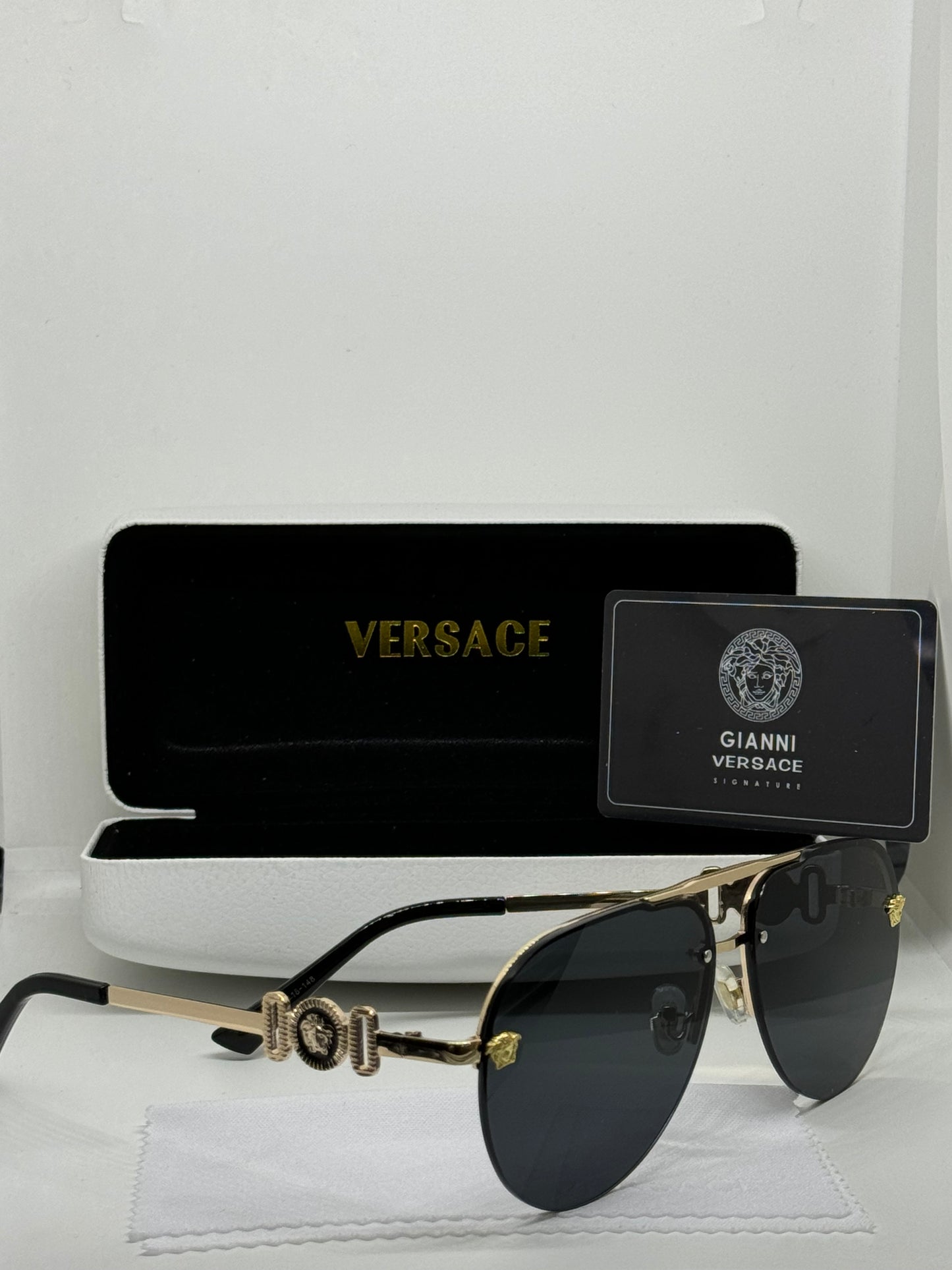 Lente de sol negro Versace