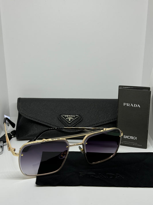 Lente de sol Prada